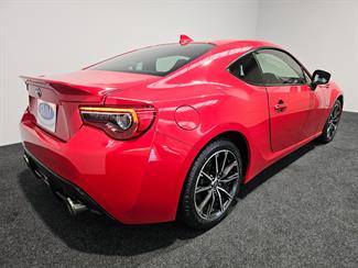 2017 Toyota 86 - Thumbnail