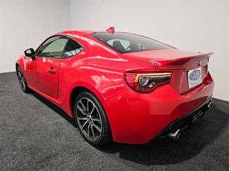 2017 Toyota 86 - Thumbnail