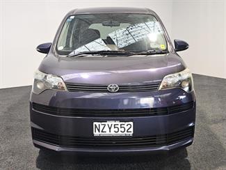 2012 Toyota SPADE - Thumbnail