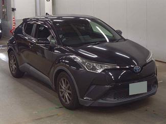 2017 Toyota C-HR - Thumbnail