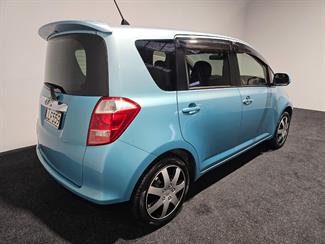 2006 Toyota Ractis - Thumbnail