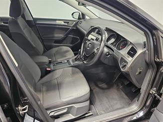 2015 Volkswagen Golf - Thumbnail