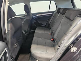 2015 Volkswagen Golf - Thumbnail