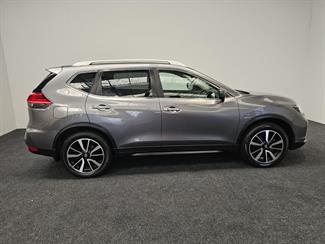2020 Nissan X-TRAIL - Thumbnail