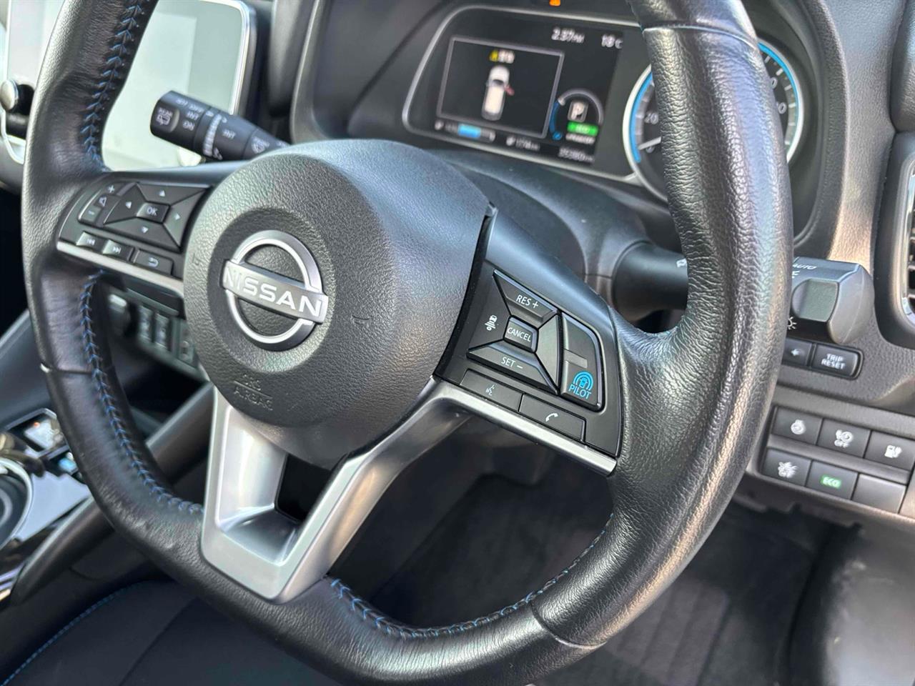 2022 Nissan LEAF