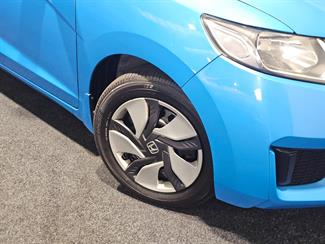 2014 Honda FIT - Thumbnail