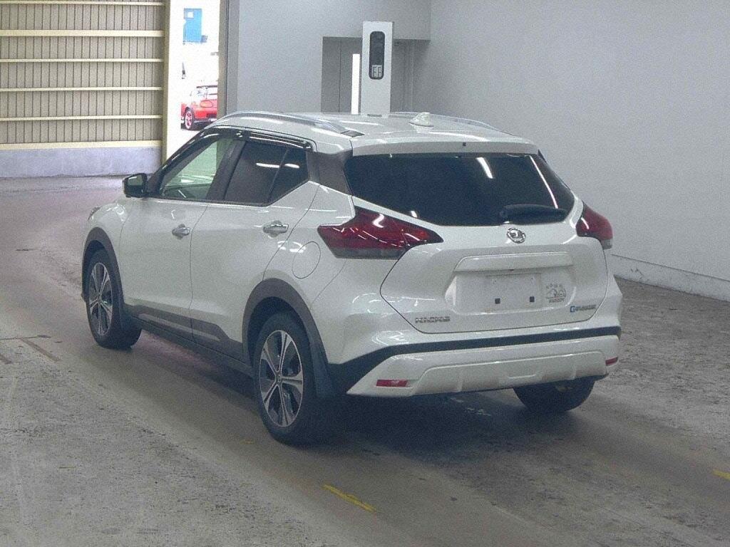 2021 Nissan KICKS