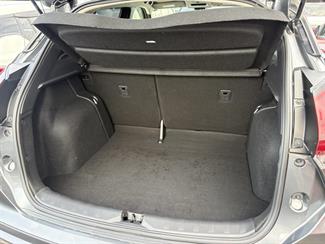 2021 Nissan KICKS - Thumbnail