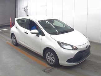 2021 Toyota AQUA - Thumbnail