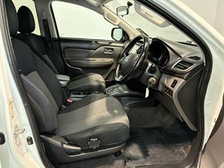 2016 Mitsubishi Triton - Thumbnail