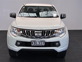 2016 Mitsubishi Triton - Thumbnail