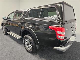 2017 Mitsubishi Triton - Thumbnail