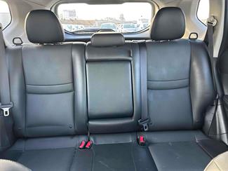 2015 Nissan X-TRAIL - Thumbnail