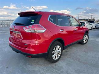 2015 Nissan X-TRAIL - Thumbnail