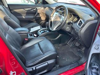 2015 Nissan X-TRAIL - Thumbnail