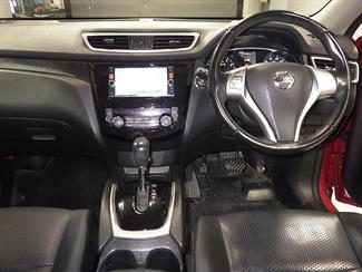 2015 Nissan X-TRAIL - Thumbnail