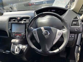 2016 Nissan SERENA - Thumbnail