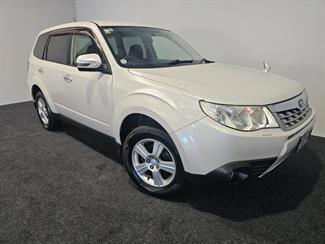2011 Subaru FORESTER - Thumbnail