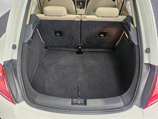 2013 Volkswagen Beetle - Thumbnail