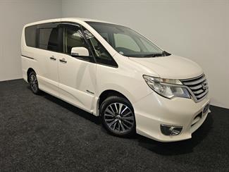 2014 Nissan SERENA - Thumbnail