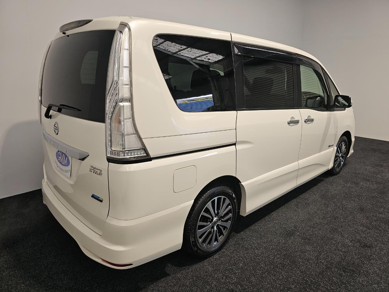 2014 Nissan SERENA