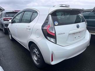 2020 Toyota AQUA - Thumbnail