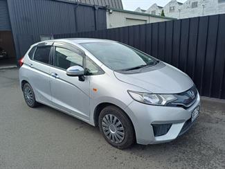 2015 Honda FIT - Thumbnail