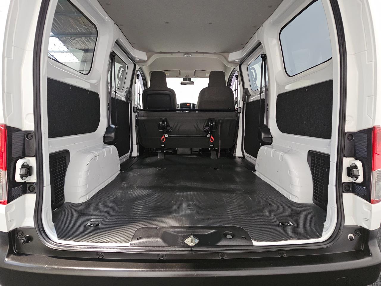 2021 Nissan NV200