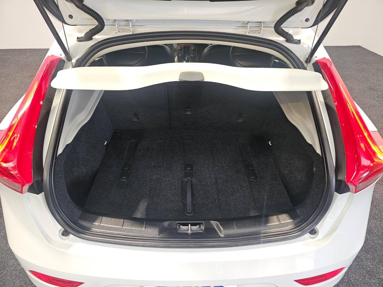 2015 Volvo V40