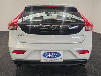 2015 Volvo V40 - Thumbnail