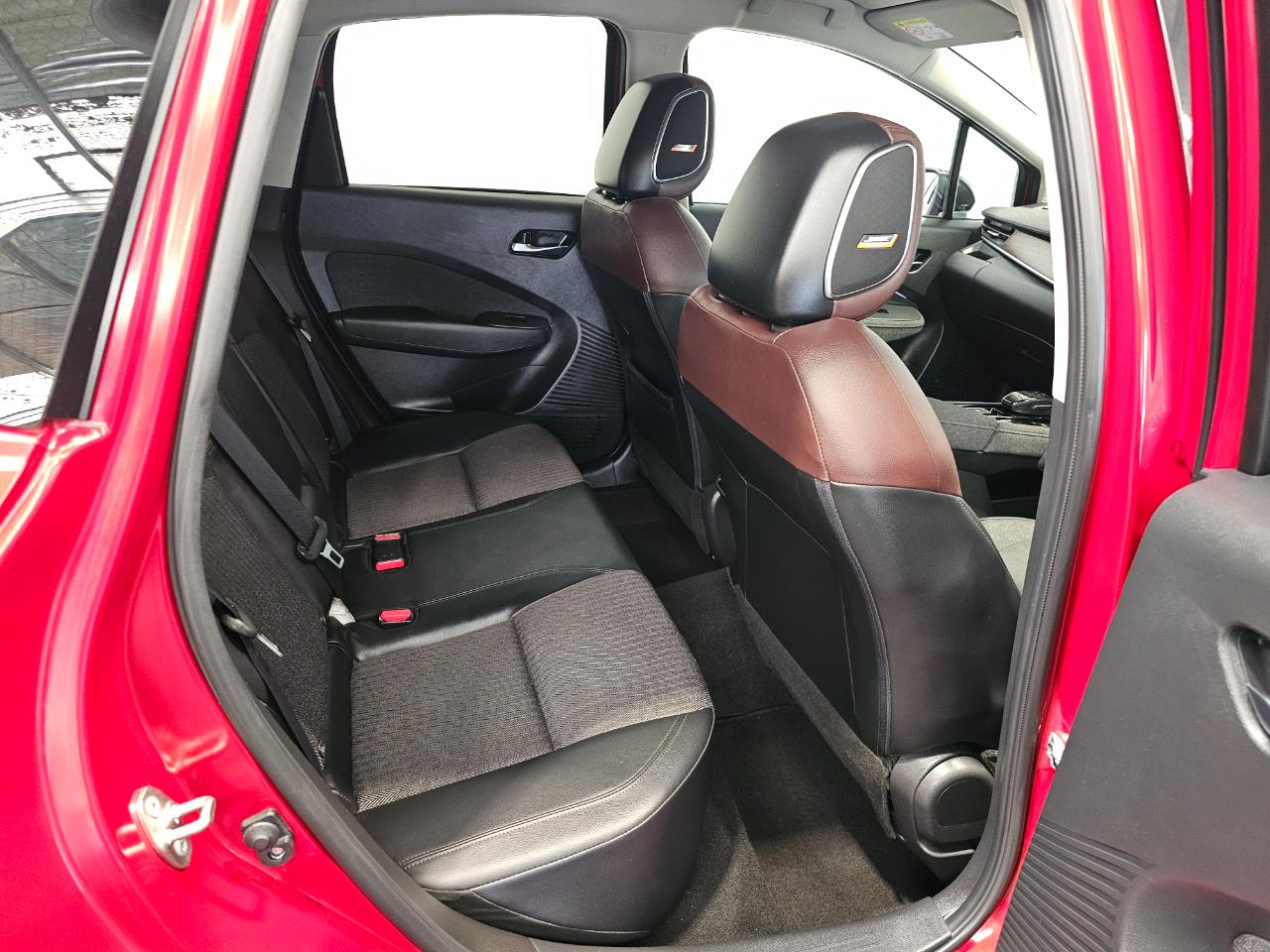 2023 Nissan AURA