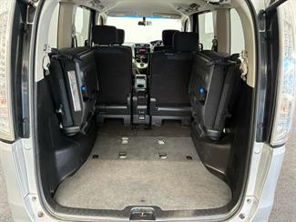 2016 Nissan SERENA - Thumbnail