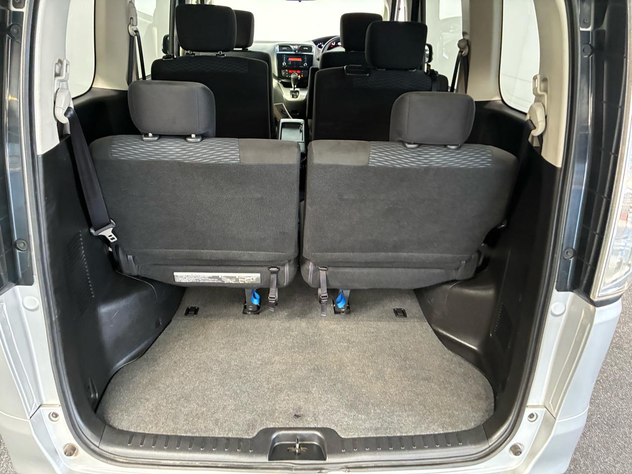 2016 Nissan SERENA