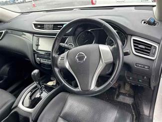 2017 Nissan X-TRAIL - Thumbnail