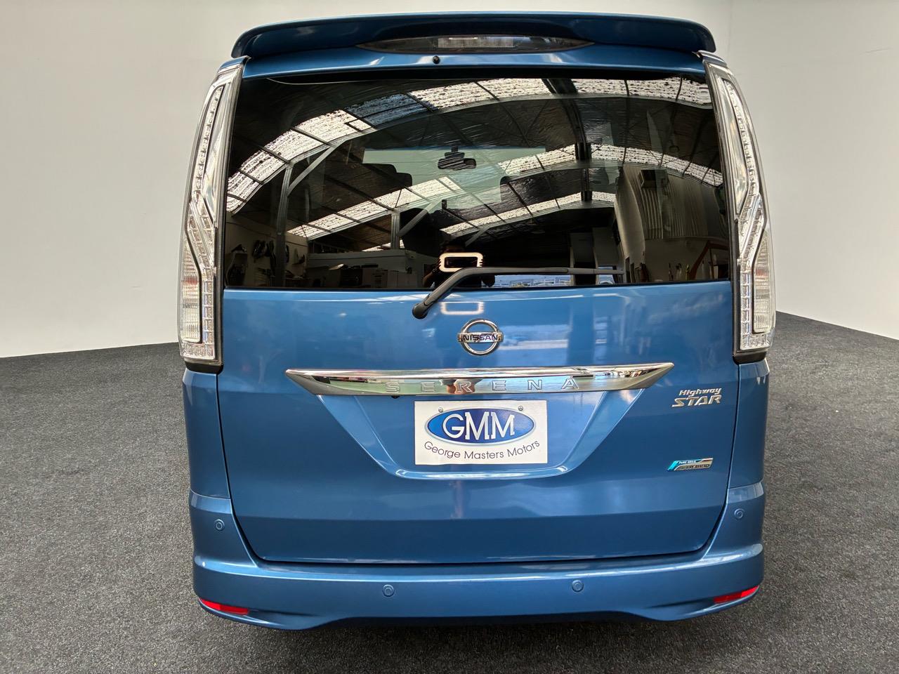 2015 Nissan SERENA