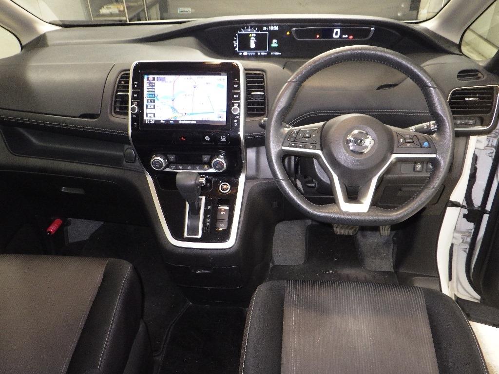 2017 Nissan SERENA