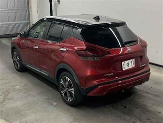 2021 Nissan KICKS - Thumbnail