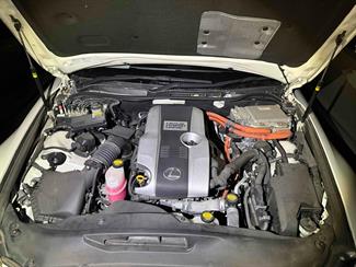 2013 Lexus IS 300H - Thumbnail