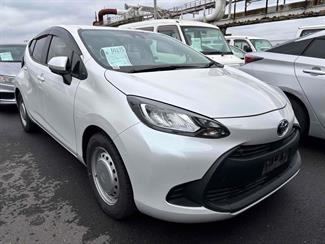 2022 Toyota AQUA - Thumbnail