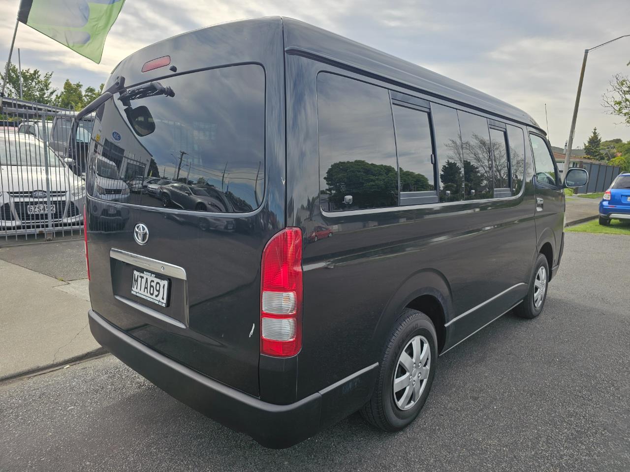2009 Toyota Hiace