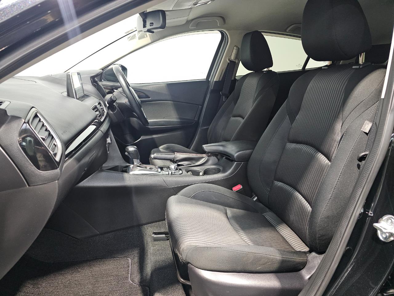 2015 Mazda AXELA