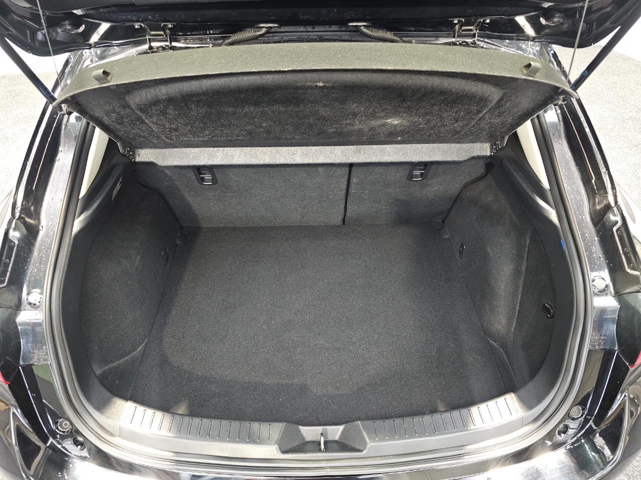 2015 Mazda AXELA