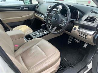 2017 Subaru Legacy - Thumbnail