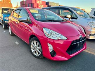 2017 Toyota AQUA - Thumbnail