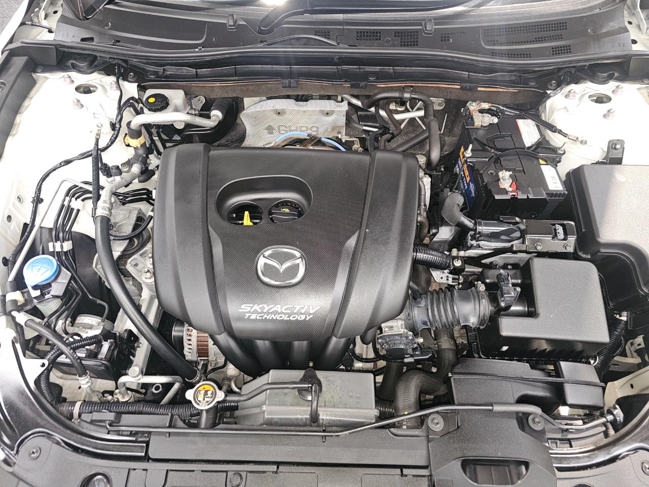 2017 Mazda AXELA