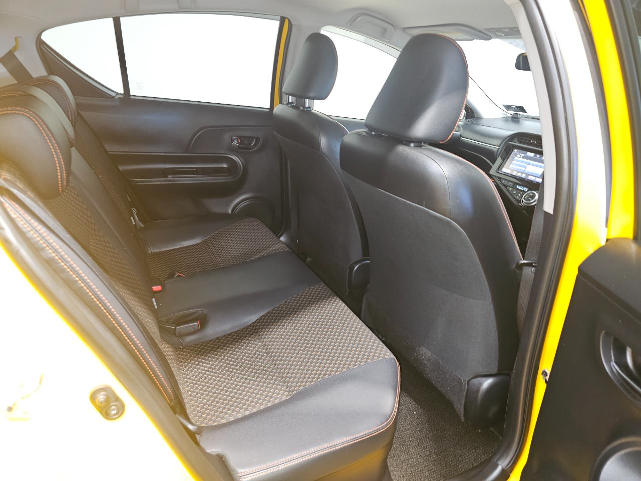 2015 Toyota AQUA