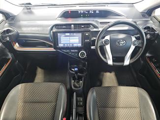 2015 Toyota AQUA - Thumbnail
